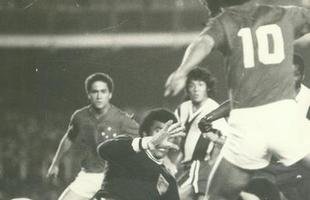 Cruzeiro derrotou o Alianza por 7 a 1 em homenagem a Roberto Batata