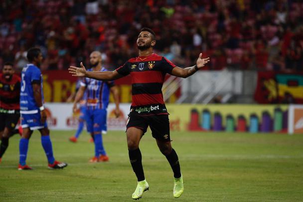 Com a Ilha passando por melhorias, equipes se enfrentaram na Arena de Pernambuco pela segunda rodada do Campeonato Pernambucano