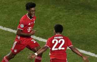 No segundo tempo, Kingsley Coman colocou o Bayern em vantagem com gol de cabea: 1 a 0