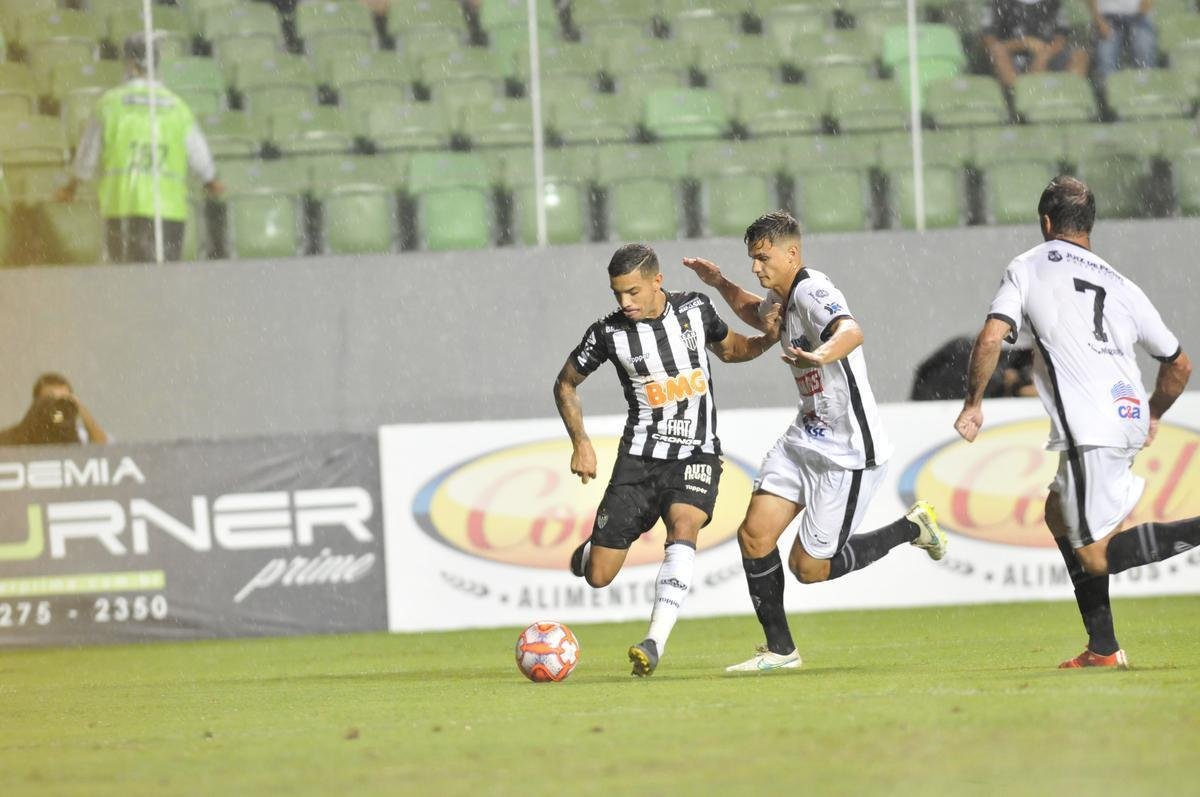 Em noite chuvosa no Independncia, reservas do Atltico batem o Tupi por 2 a 0