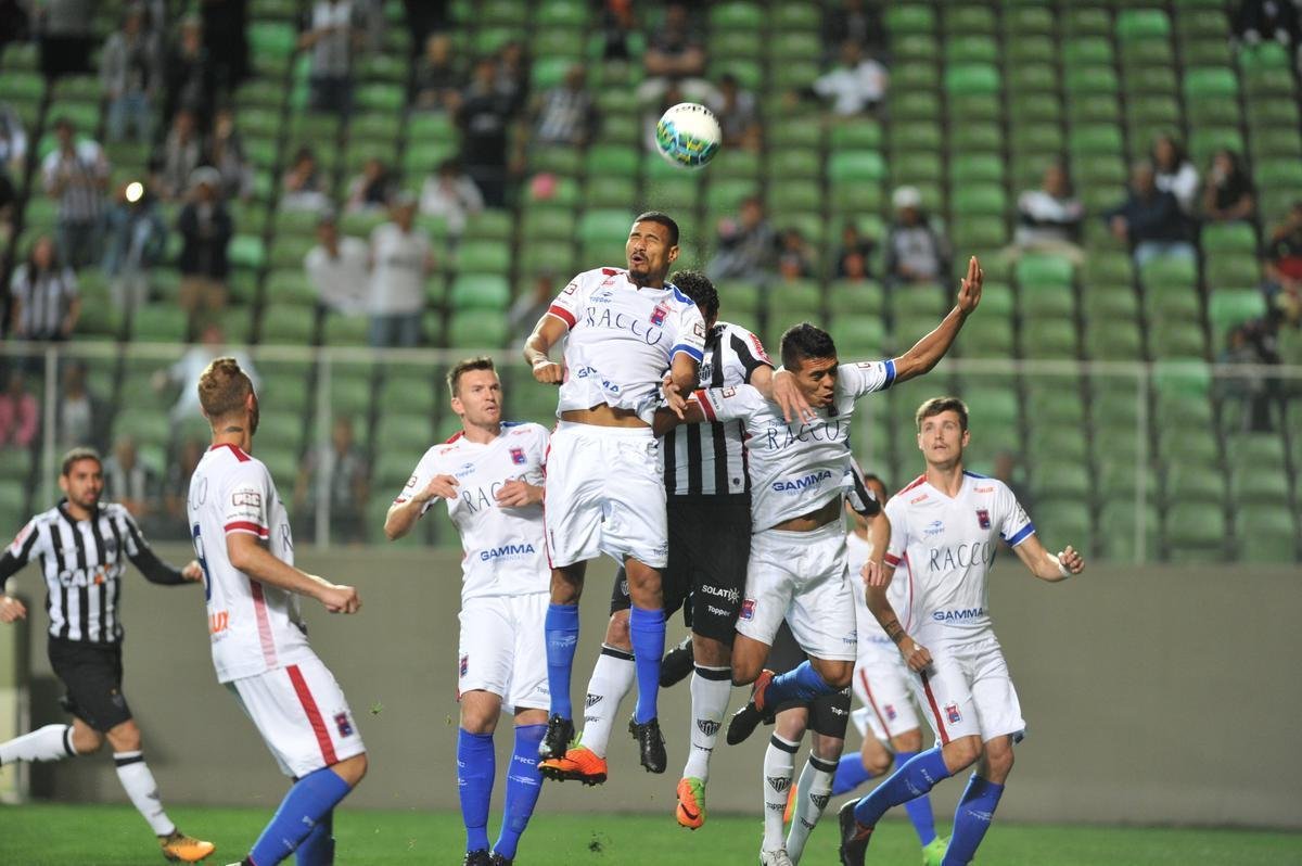 Atltico e Paran se enfrentaram no Independncia, pela semifinal da Primeira Liga