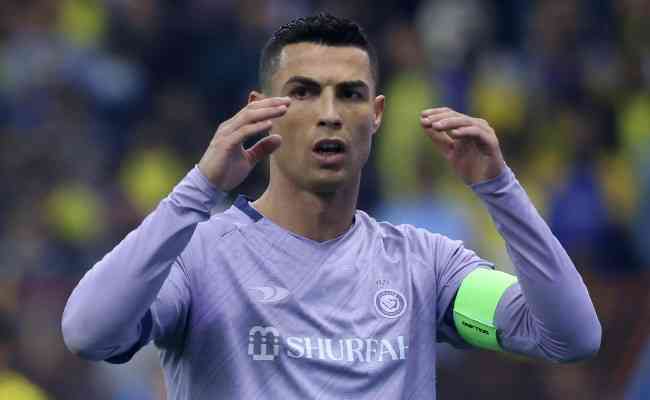 Cristiano Ronaldo tem contrato com o Al-Nassr at 2025
