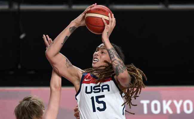 Brittney Griner ganhou a medalha de ouro com os Estados Unidos nos Jogos Olmpicos de Tquio