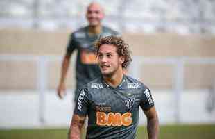 Levir Culpi comanda treino no Mineiro antes da estreia no Grupo E da Libertadores