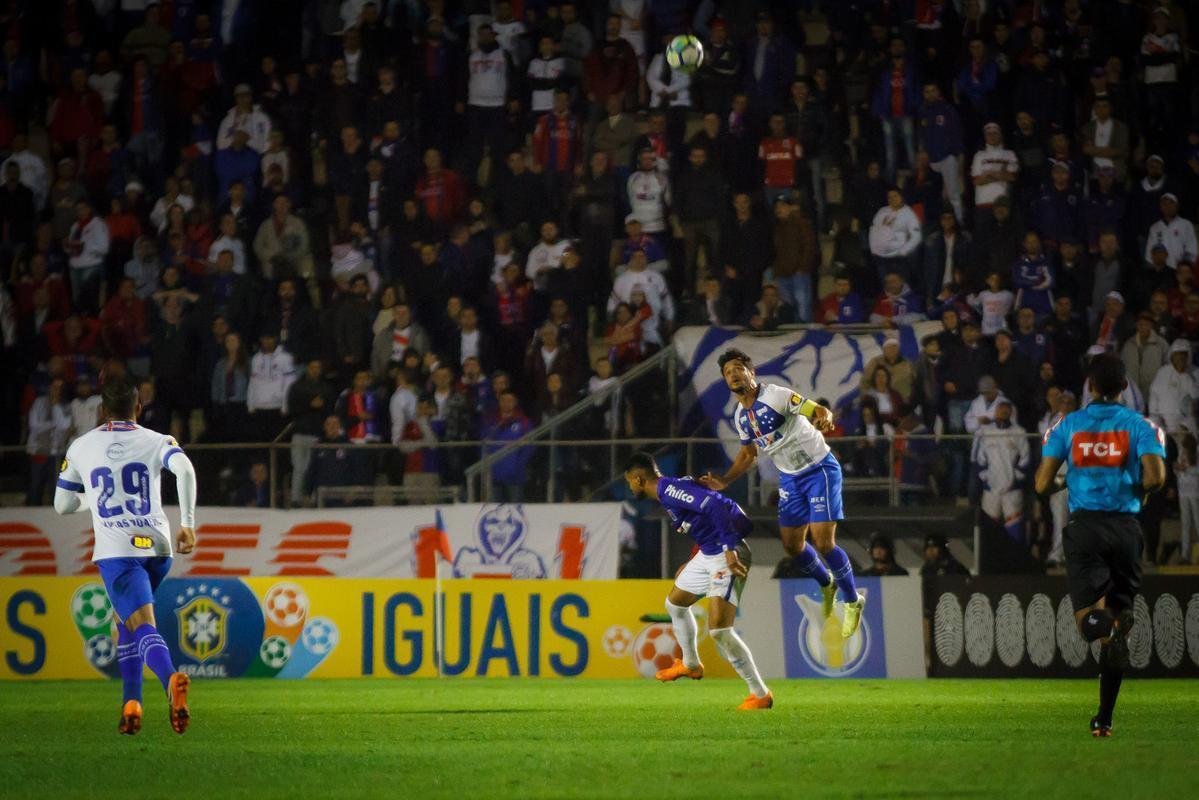 Fotos de Paran x Cruzeiro, na Vila Capanema, em Curitiba, pela 12 rodada do Campeonato Brasileiro
