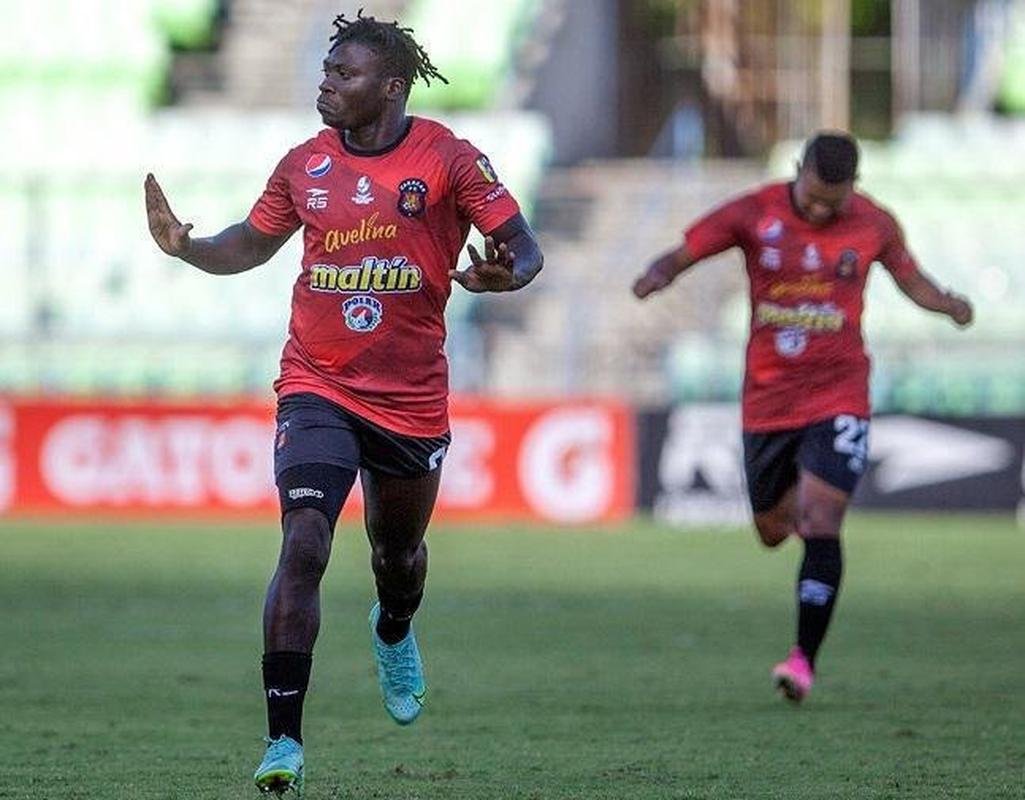 Caracas (Venezuela): garantido aps avanar  final do Campeonato Venezuelano