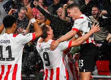 PSV venceu o Arsenal por 2 a 0 pela quinta rodada da fase de grupos da Liga Europa
