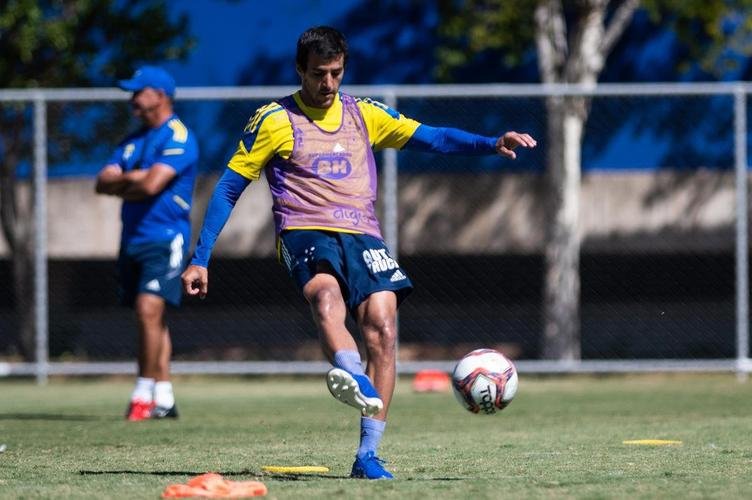 Raúl Cáceres - 60%