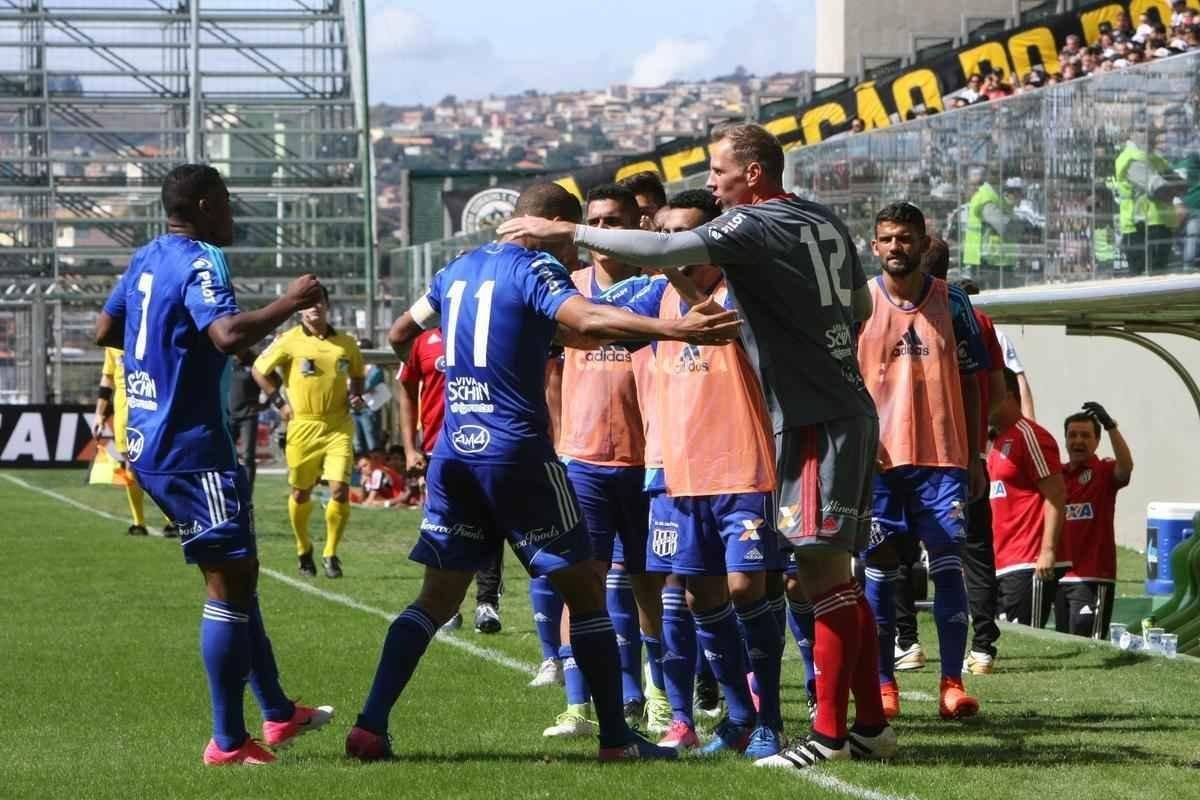 Imagens de Atltico x Ponte Preta