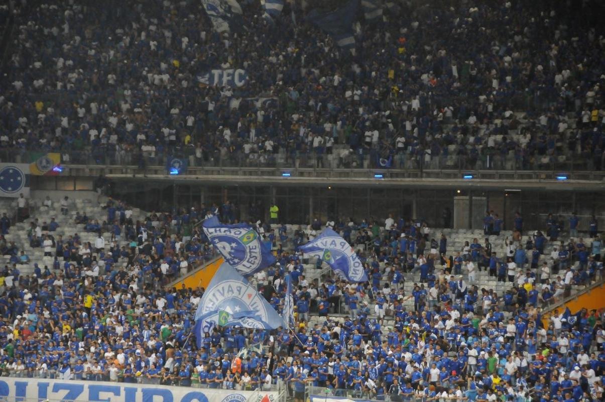 Torcida do Cruzeiro deu show mais uma vez e lotou o Mineiro na partida contra o CRB pela 11 rodada da Srie B
