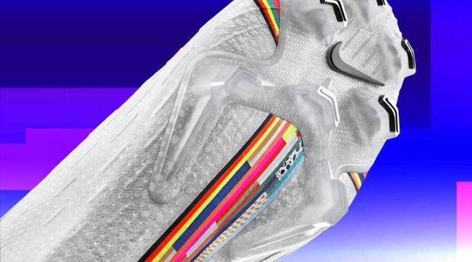 Veja imagens da nova chuteira de Cristiano Ronaldo e Mbapp