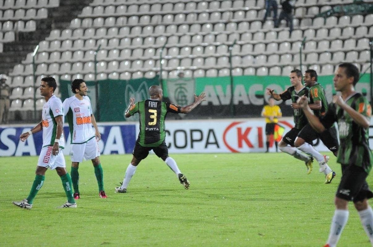 2012 - Na primeira fase em 2012, o Amrica eliminou o Boavista. Aps empate sem gols fora de casa, o Coelho venceu por 2 a 1 como mandante e se classificou. 