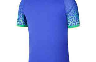 A tradicional camisa II azul da Seleo Brasileira para o Mundial do Catar foi produzida pela Nike