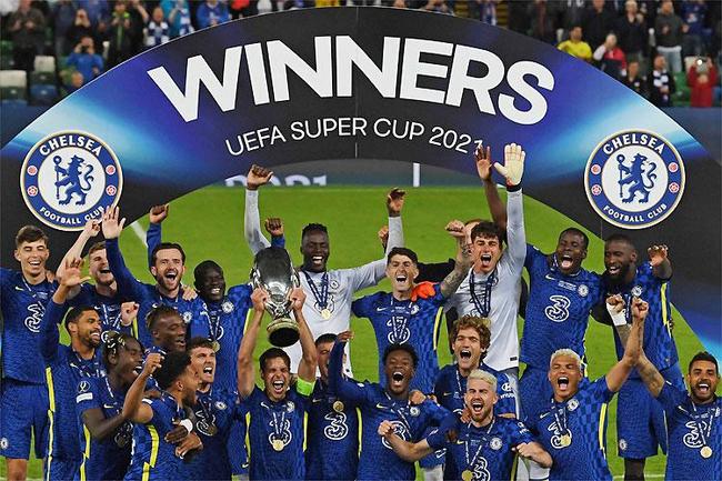 Em Belfast, aps prorrogao e pnaltis, Chelsea ergue a taa da Supercopa da Europa pela segunda vez