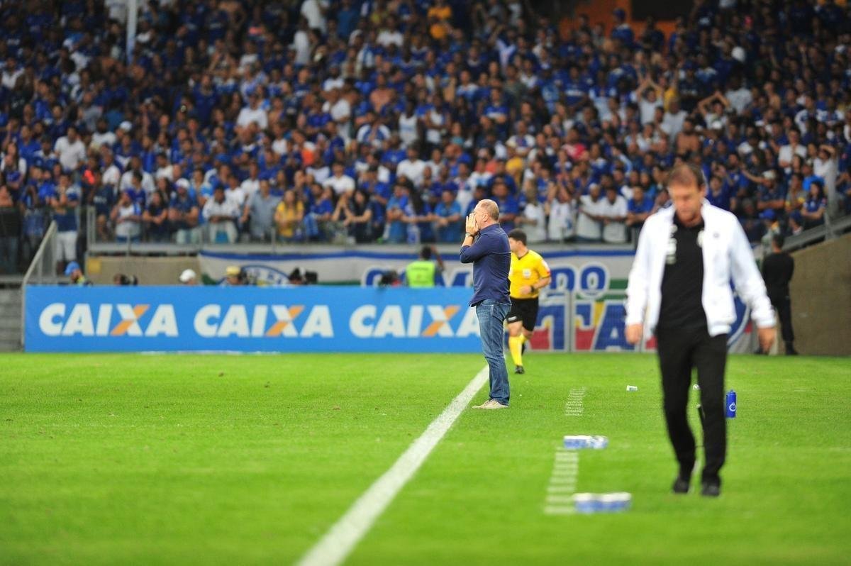 Primeiro tempo terminou com empate por 1 a 1 no Mineiro