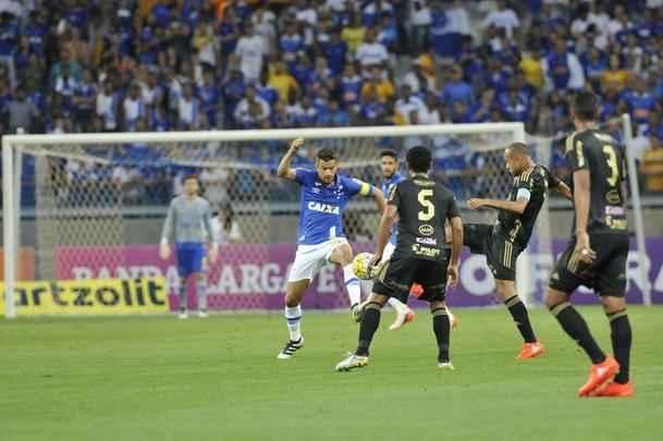 Partida no Mineiro foi vlida pela 29 rodada do Campeonato Brasileiro