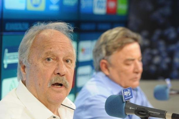 Novo gestor de futebol do Cruzeiro, Zez Perrella deu entrevista nesta sexta-feira, na Tocada Raposa II