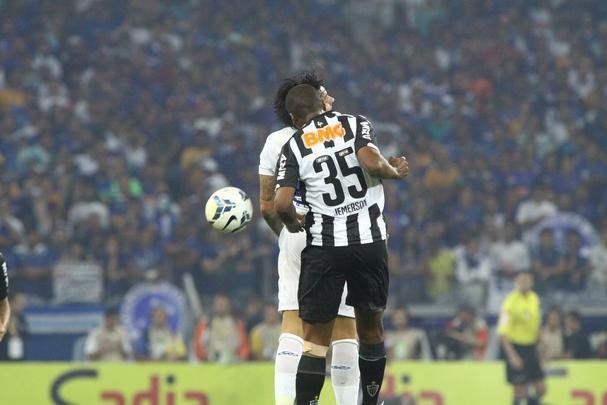 Imagens da deciso entre Cruzeiro e Atltico no Mineiro