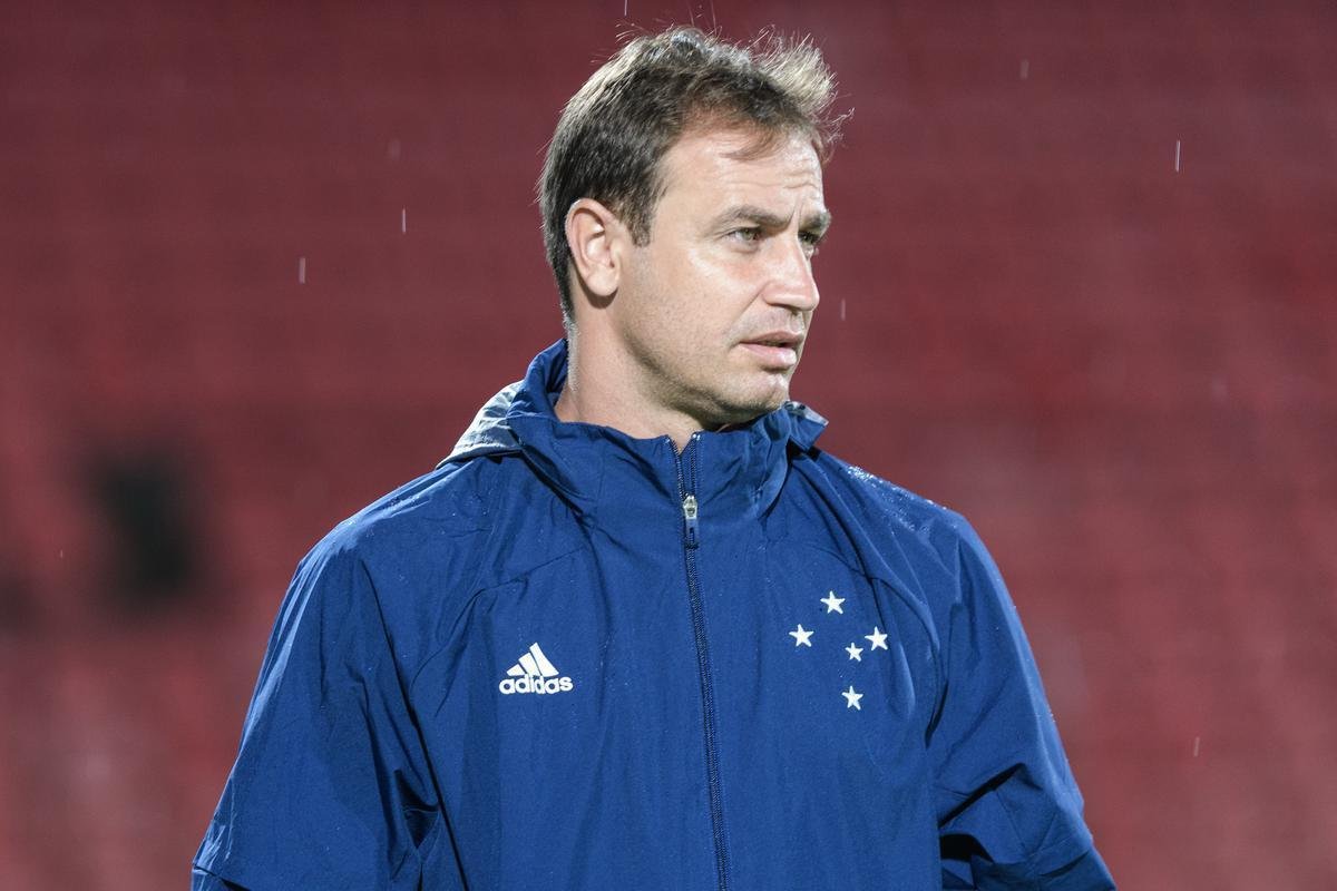 Imagens do jogo entre URT e Cruzeiro, pela 3 rodada do Mineiro, na Arena do Jacar, em Sete Lagoas