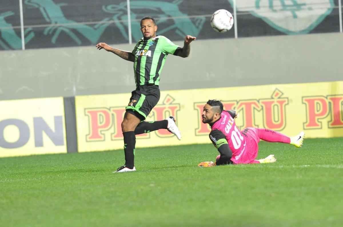 Imagens da partida entre Amrica e Cricima, no Independncia, pela Srie B do Brasileiro