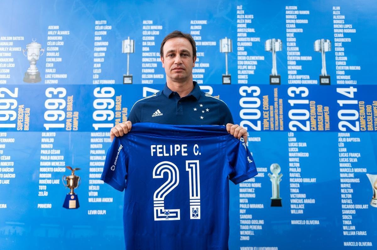 Felipe Conceio assinou com o Cruzeiro at dezembro de 2021