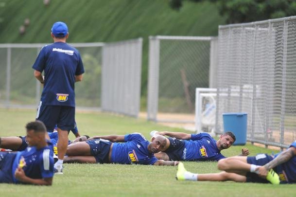 Fotos do terceiro treino do Cruzeiro na Toca da Raposa II (crdito: Alexandre Guzanshe/EM D.A Press)