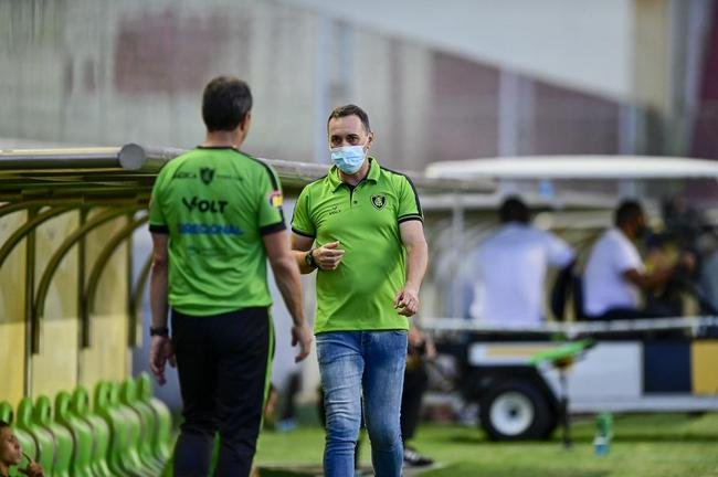 O Amrica recebeu o Tombense neste sbado (19), em jogo vlido pela 11 rodada do Campeonato Mineiro. Sem pblico, a partida foi realizada no Estdio Independncia, em Belo Horizonte.