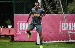 Jogadores do Atltico treinaram nesta tera-feira, vspera do jogo com o Defensor