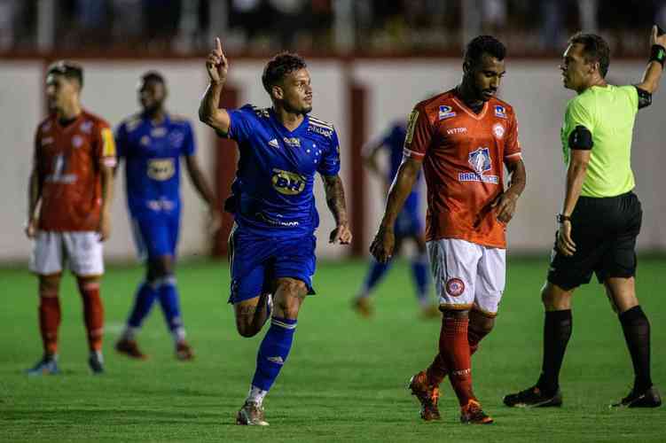 Tombense 0 x 3 Cruzeiro, em 12 de fevereiro de 2022 - 1 fase do Mineiro