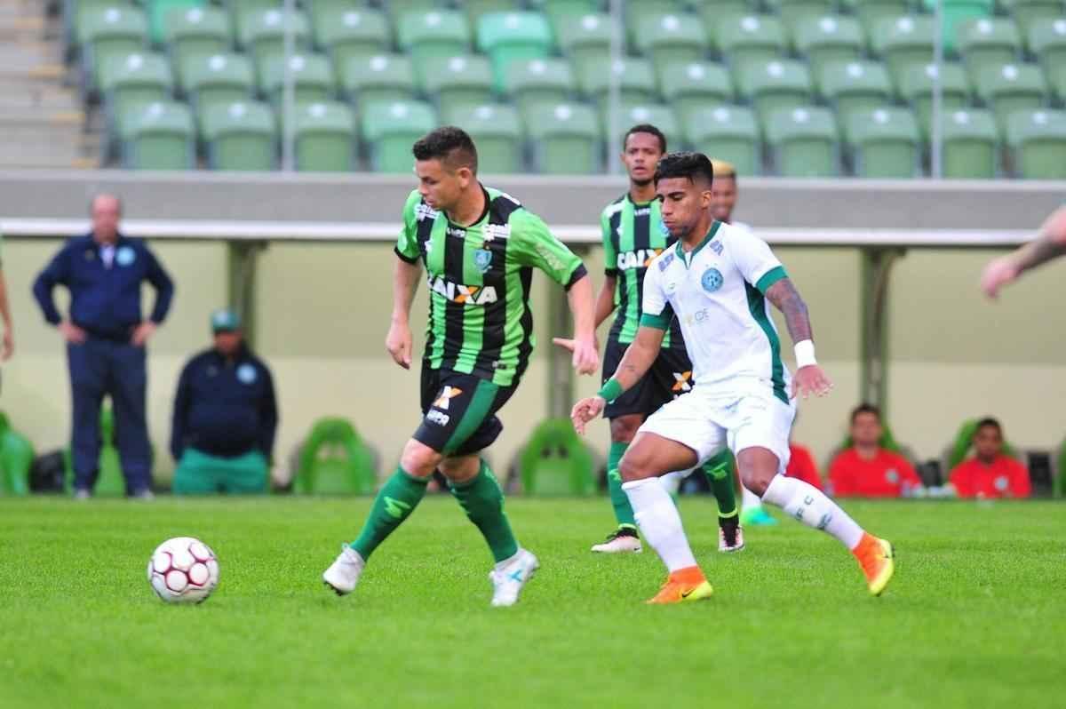 Amrica e Guarani se enfrentaram, no Horto, pela 14 rodada da Srie B do Campeonato Brasileiro
