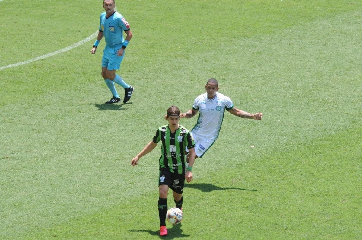 Equipes se enfrentaram neste sbado, pela 13 rodada da competio