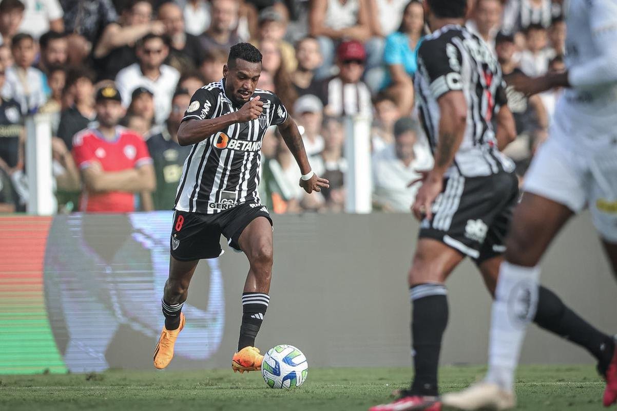 Santos e Atltico se enfrentaram na tarde deste domingo (23/4), na Vila Belmiro, pela segunda rodada da Srie A do Campeonato Brasileiro.