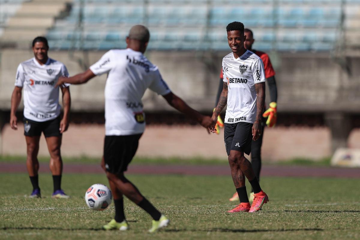 Atlético teve atividade no Estádio Olímpico Brígido Iriarte, em Caracas, antes da estreia na Libertadores