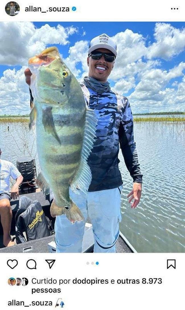 Volante Allan, entusiasta da pescaria, fez vrios registros praticando o hobby nos ltimos dias de frias.