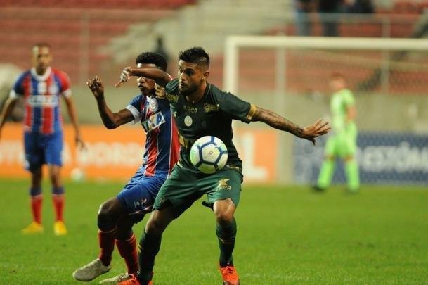 Equipes se enfrentaram, na noite deste domingo, pela penltima rodada do Brasileiro