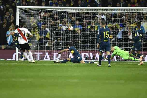Pratto marcou o gol de empate do River Plate diante do Boca na final da Libertadores