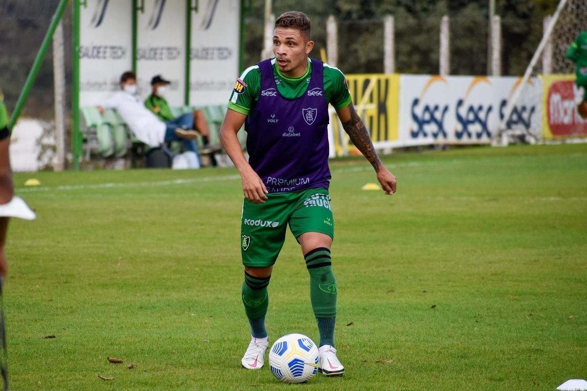 Geovane (meio-campista): contrato at 31/12/2021