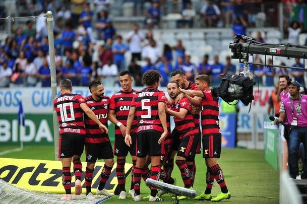 Cruzeiro x Flamengo: fotos do jogo vlido pela 37 rodada do Brasileiro, neste domingo (25/11), no Mineiro (Ramon Lisboa/EM D.A Press)