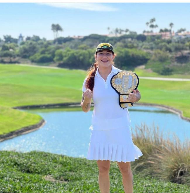 Lutadora anunciou que entraria para a plataforma de conteúdo adulto em outubro do ano passado