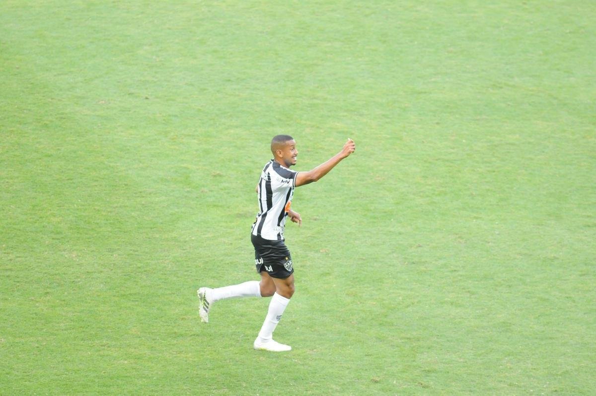 Fotos do clssico entre Atltico e Amrica neste domingo, no Mineiro, pela semifinal do Campeonato Mineiro