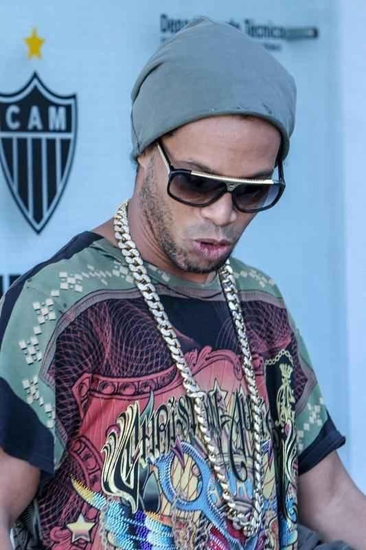 Ronaldinho Gacho se despediu dos jogadores e dos funcionrios do Atltico