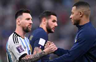 Entrada de Argentina e Frana no campo do Estdio Icnico de Lusail para a final da Copa do Mundo foi um espetculo  parte. Veja fotos do show de fogos, de luzes e da execuo dos hinos nacionais dos dois pases