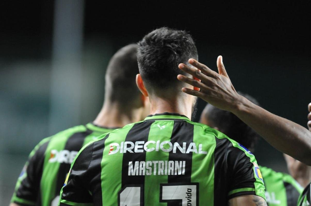 Fotos de Amrica x Pearol pela Sul-Americana, no Independncia