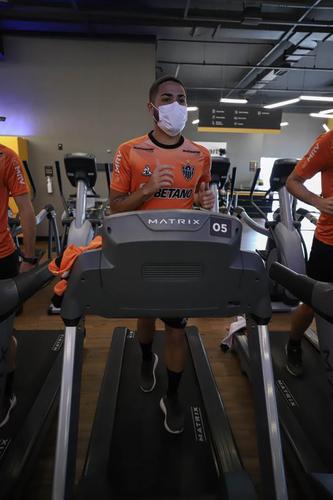 Atltico treina em Feira de Santana aps classificao