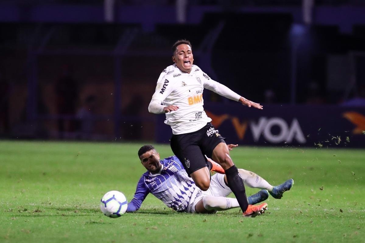 Fotos da partida entre Ava e Atltico, pelo Campeonato Brasileiro