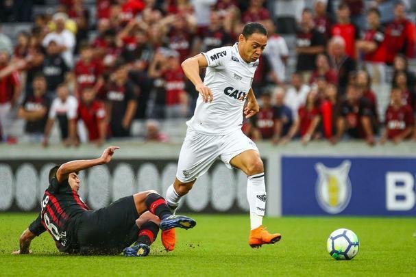 Veja imagens da vitória do Atlético sobre o Atlético-PR