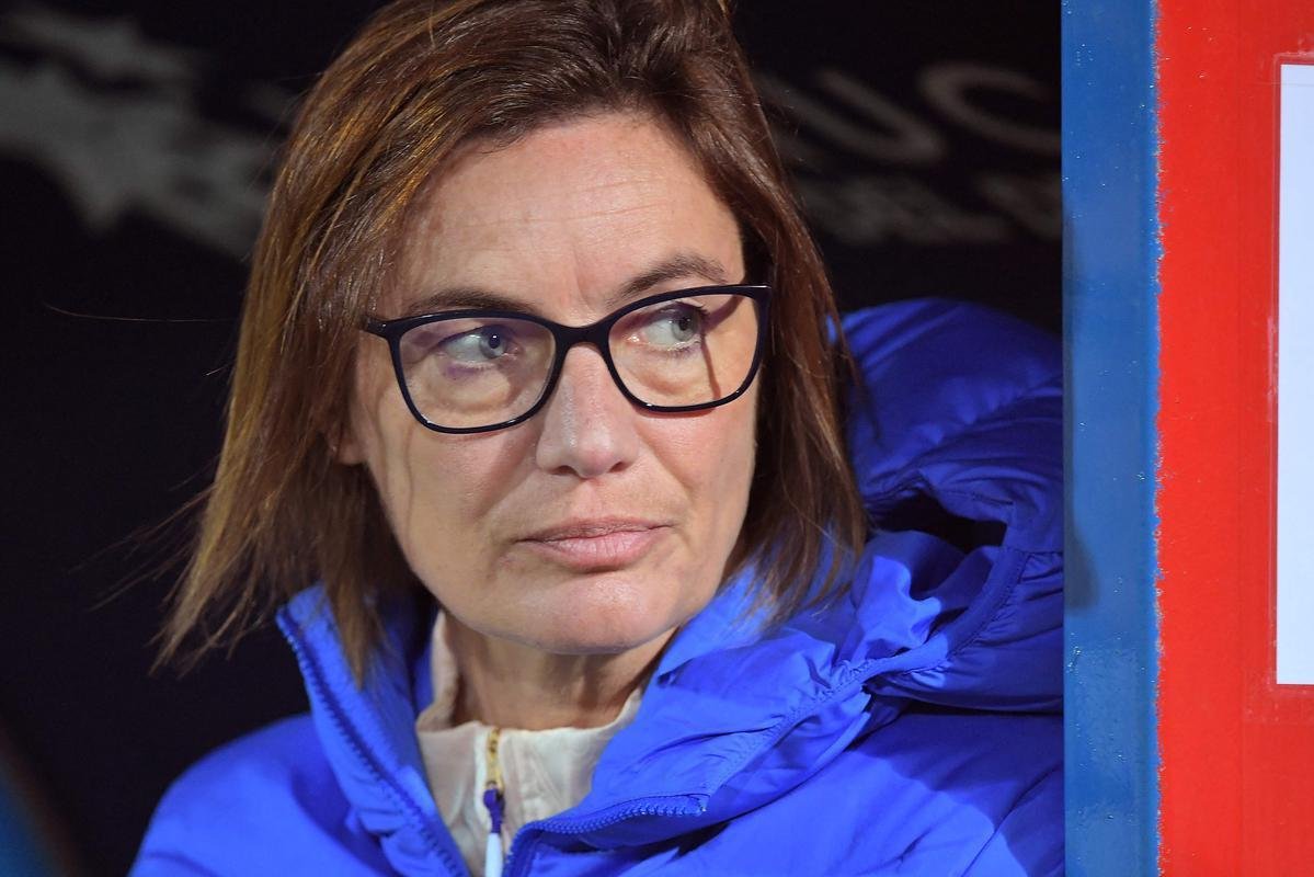 27 Corinna Diacre (tcnica da Seleo Francesa feminina)
