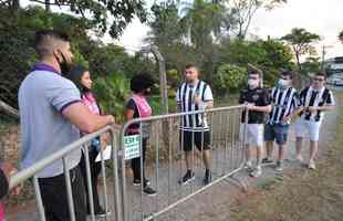 Fotos da torcida do Atltico no pr-jogo contra o Palmeiras no Mineiro