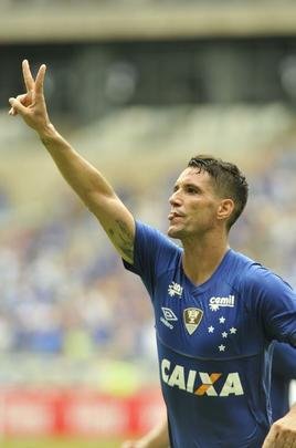 Fotos do segundo tempo de Cruzeiro x Tupi, no Mineiro