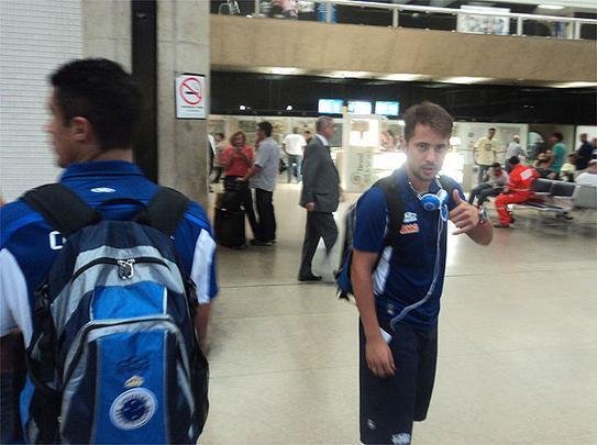 Delegao do Cruzeiro desembarcou em Confins na noite desta quinta-feira